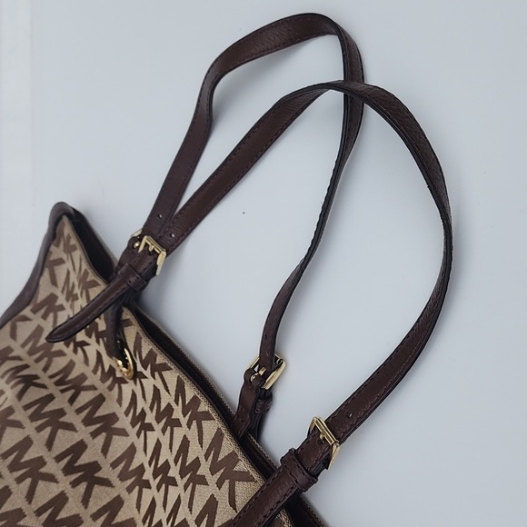 MICHAEL KORS Coated Canvas Monogram Bucket Handbag Tote Shoulder Bag - Picture 9 of 10